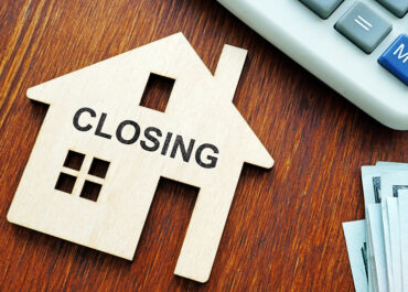 Real Estate Closing Process in Illinois: Step-by-Step Guide - 1 (800) 880-7954