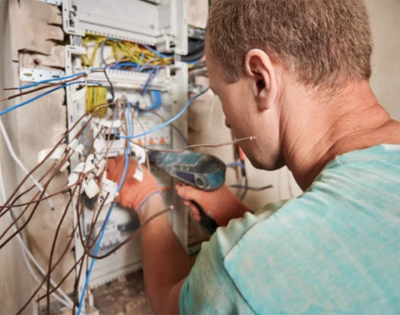 How to Hire a Low-Cost and Honest Electrician in Aurora, IL