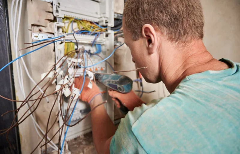How to Hire a Low-Cost and Honest Electrician in Aurora, IL