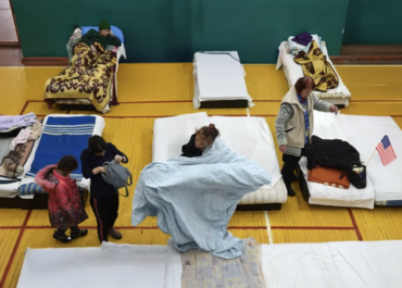 Entire Migrant Families Facing Eviction in Chicago's Latest Shelter Overload